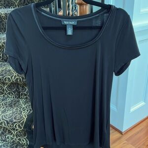 🧡White House Black Market black Short Sleeve Tee w satin neckline